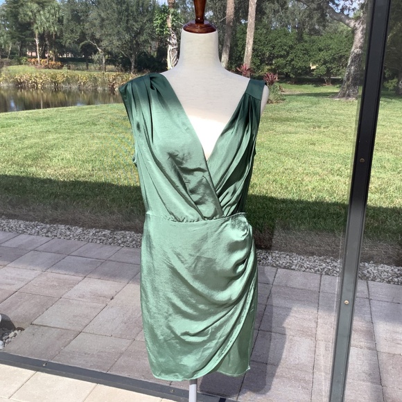 Anthropologie Draped Shine Dress Size 8 Moss Green NWT! - Picture 4 of 14